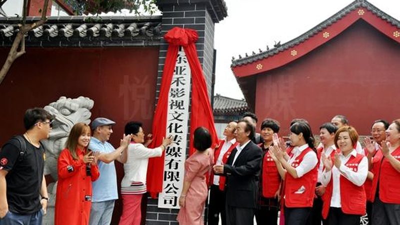 专业短视频拍摄，三脚架如何选？揭秘其背后的秘密**