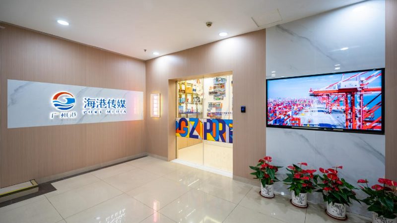 文化传媒公司法人变更：风险与应对策略